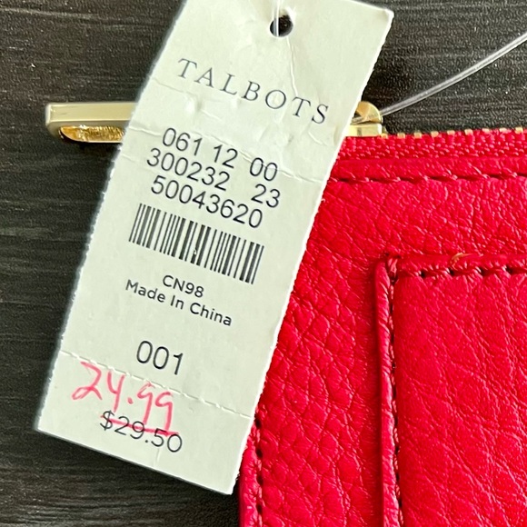 New Talbots Holiday Red Faux Leather Mini Wallet - Picture 3 of 3